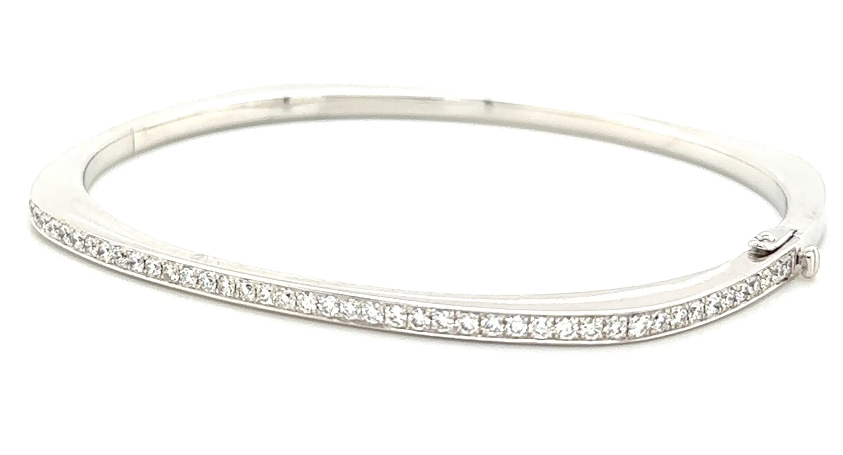 1.00ct tw Diamond White Gold Bangle Bracelet