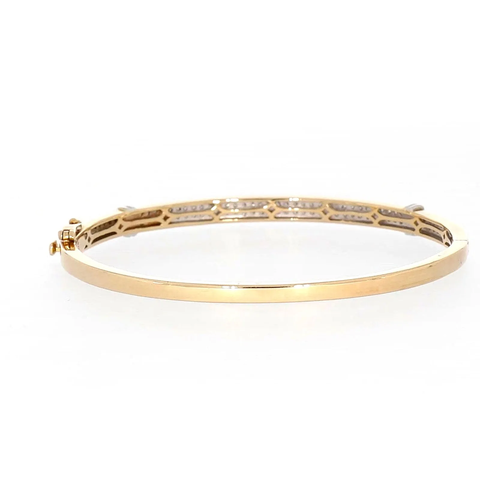 9ct Yellow Gold Round Brilliant Cut with 1 CARAT tw of Diamonds Bangle