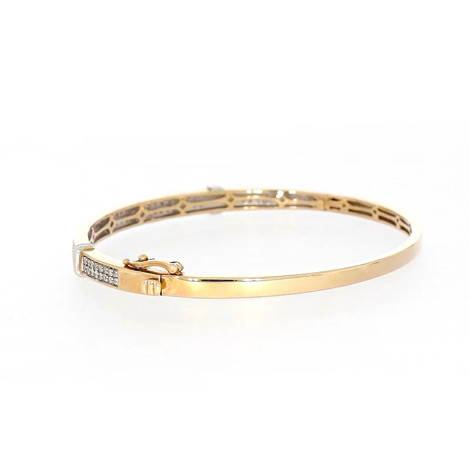 9ct Yellow Gold Round Brilliant Cut with 1 CARAT tw of Diamonds Bangle