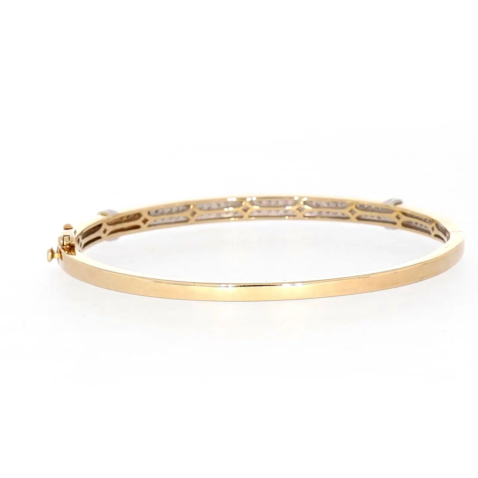 9ct Yellow Gold Round Brilliant Cut with 1 CARAT tw of Diamonds Bangle