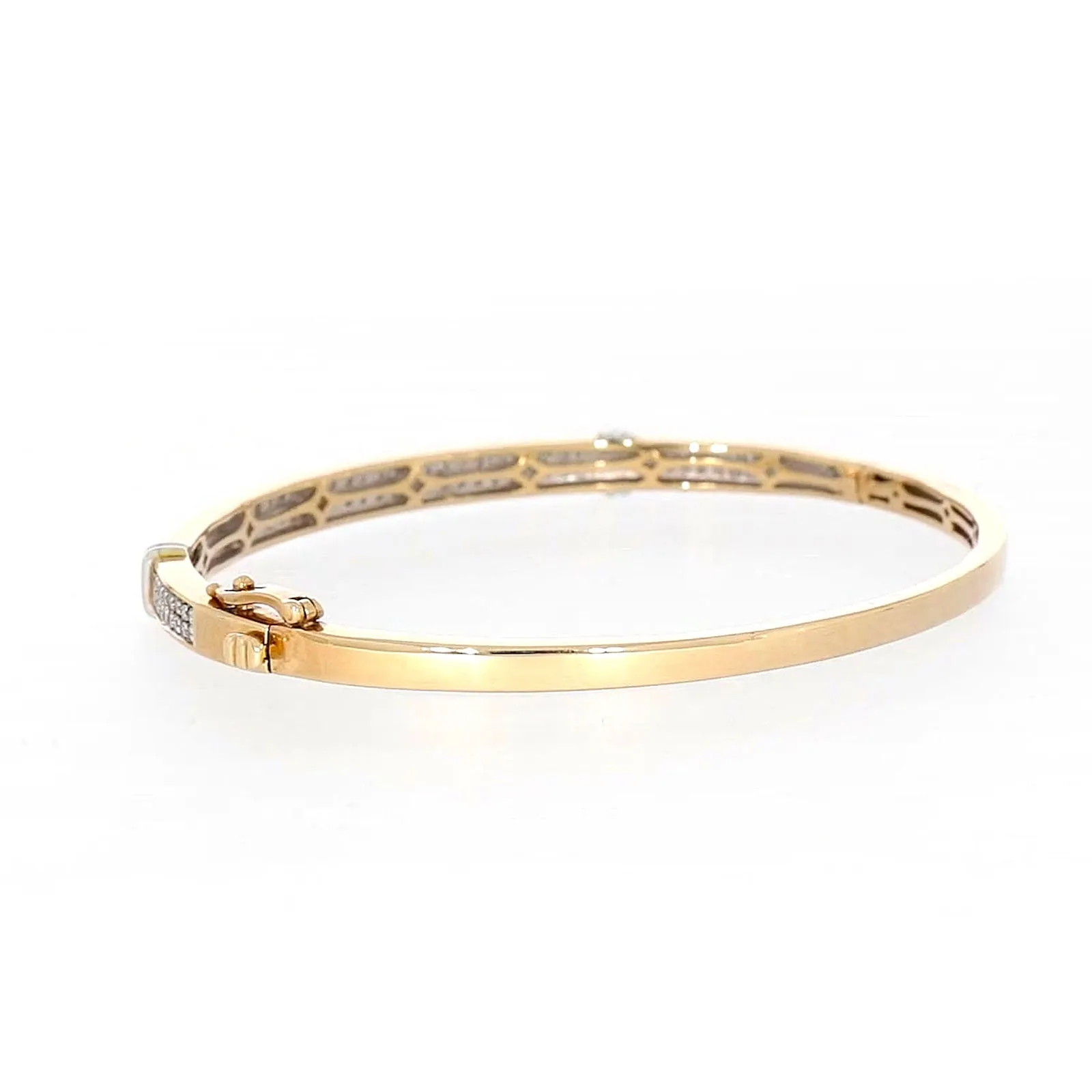 9ct Yellow Gold Round Brilliant Cut with 1 CARAT tw of Diamonds Bangle