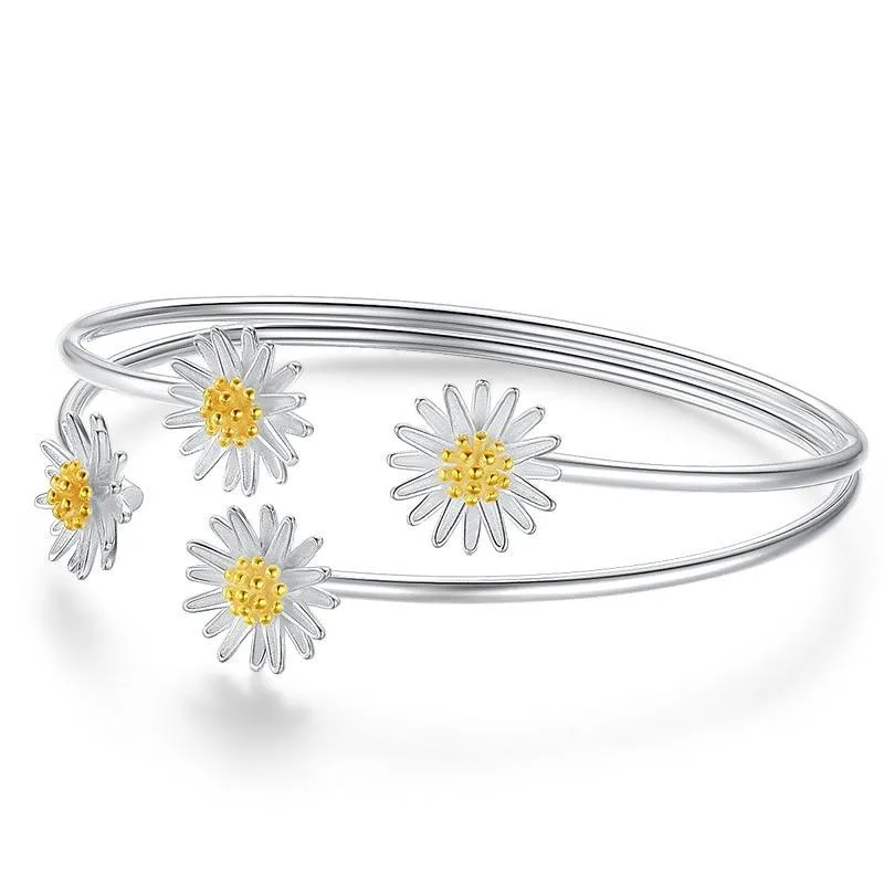 Daisy Charm Bangle