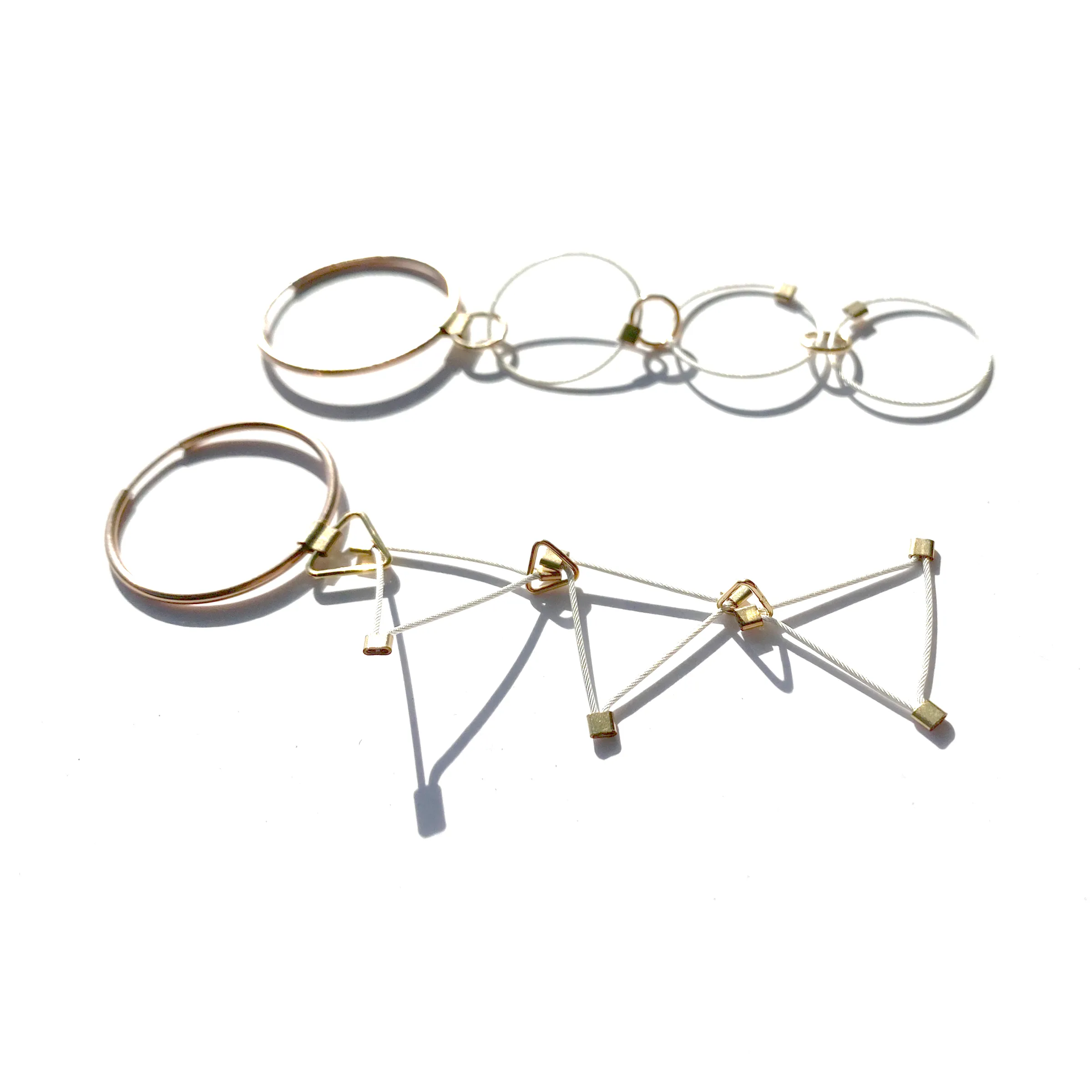 Descending Shape Hoop Earrings