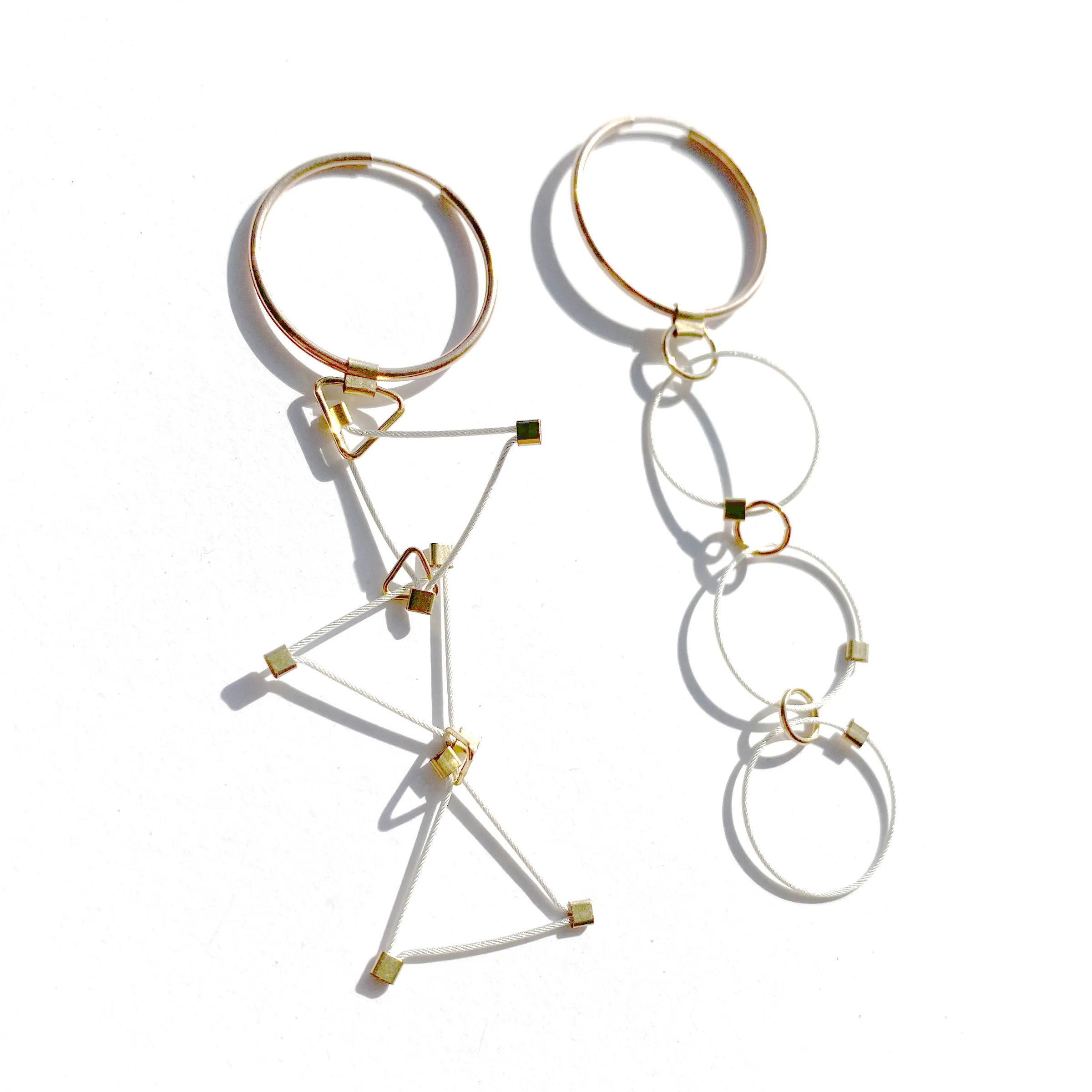 Descending Shape Hoop Earrings