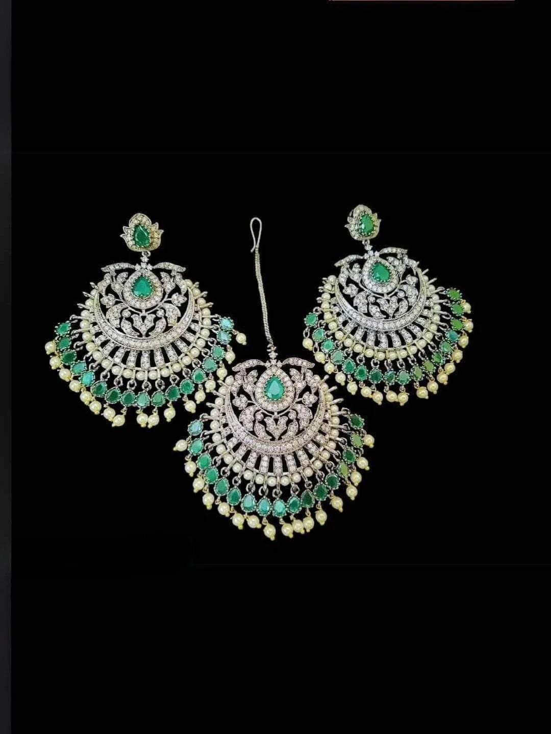 Emerald Chand Bali Earrings With Mang Tikka