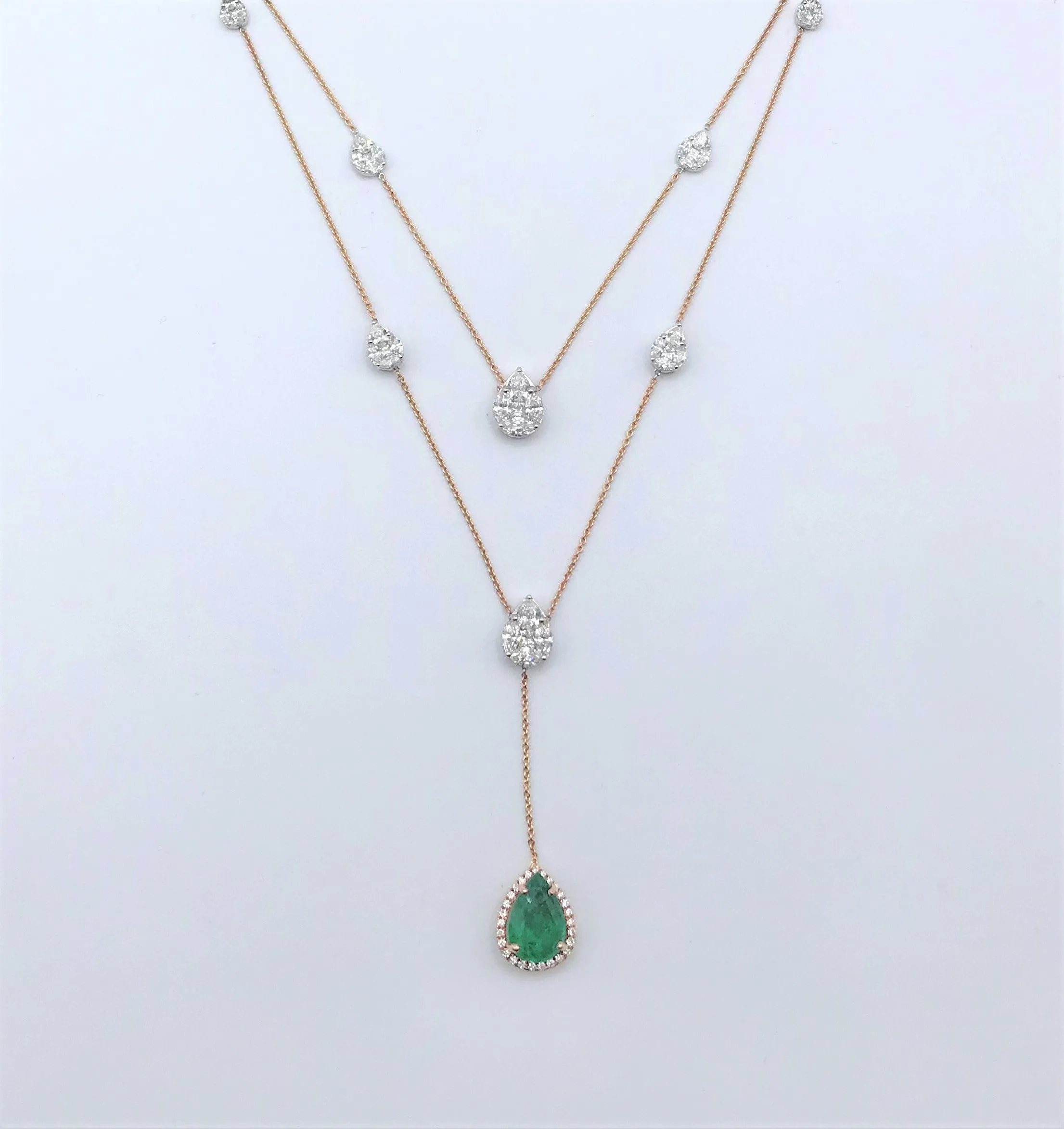 EMERALD DIAMOND MASTER PIECE NECKLACE