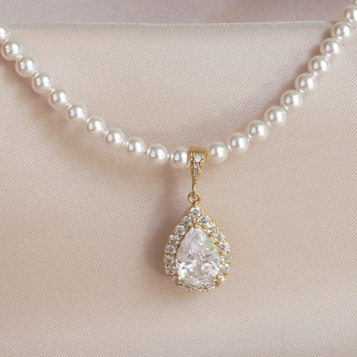 Gold Crystal Teardop & Pearl Necklace