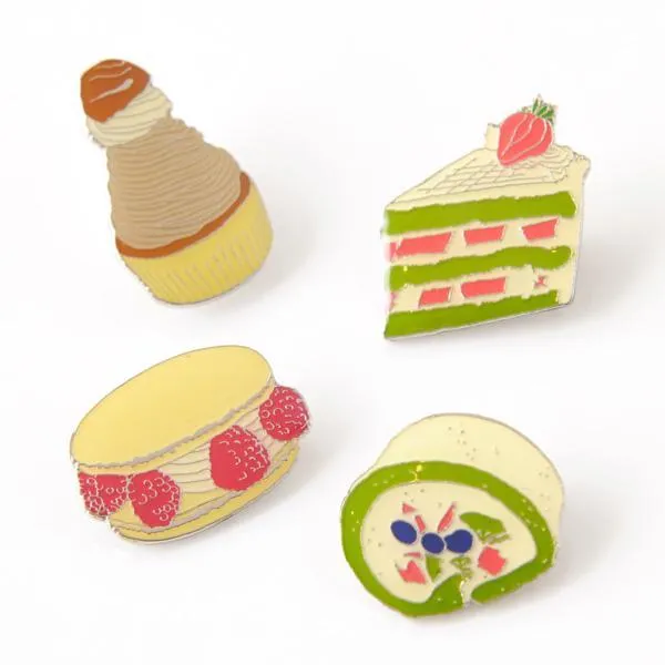 Green Tea Roll Cake Brooch