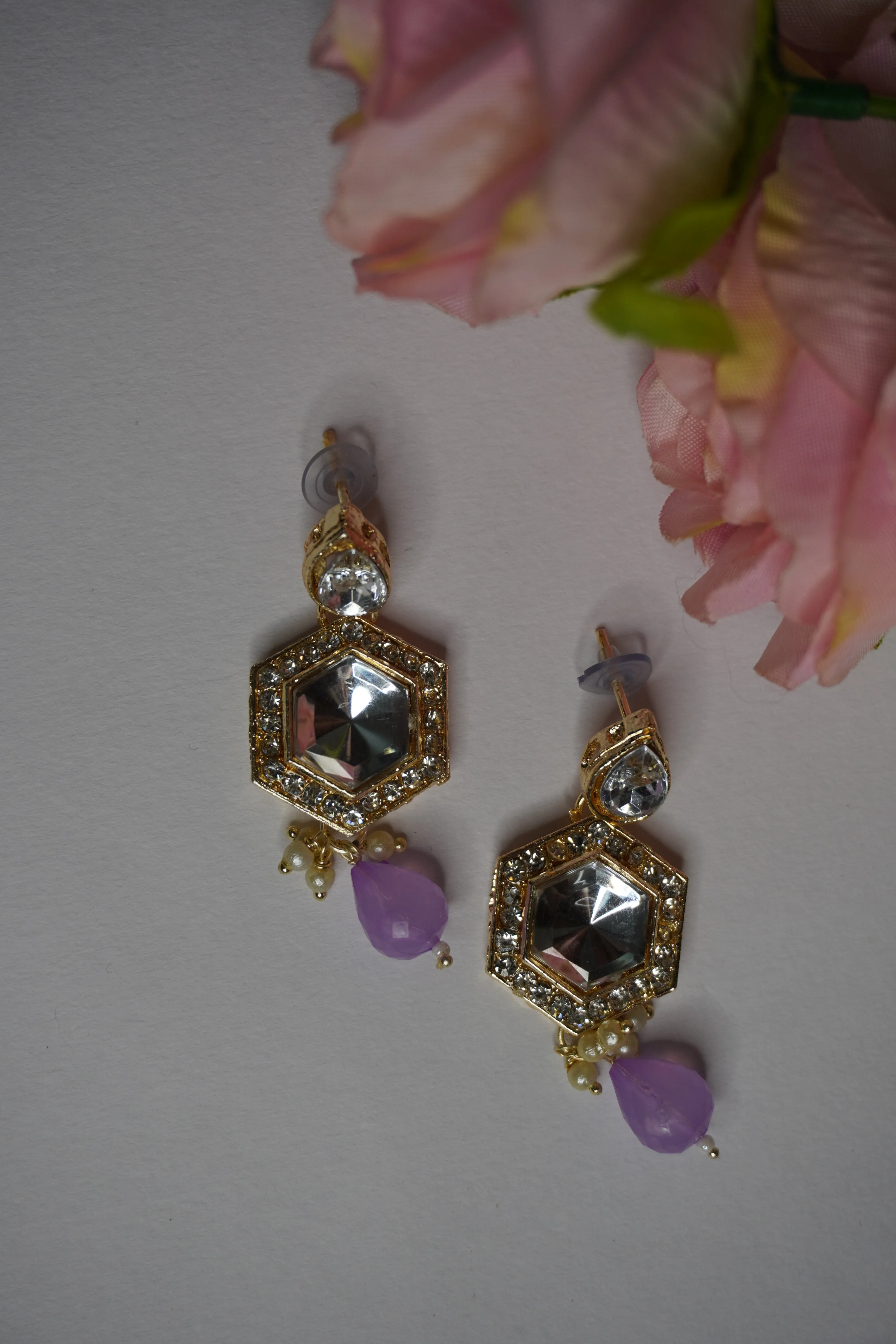 Light Purple Colour Kundan Necklace with Earring & Maang Tikka