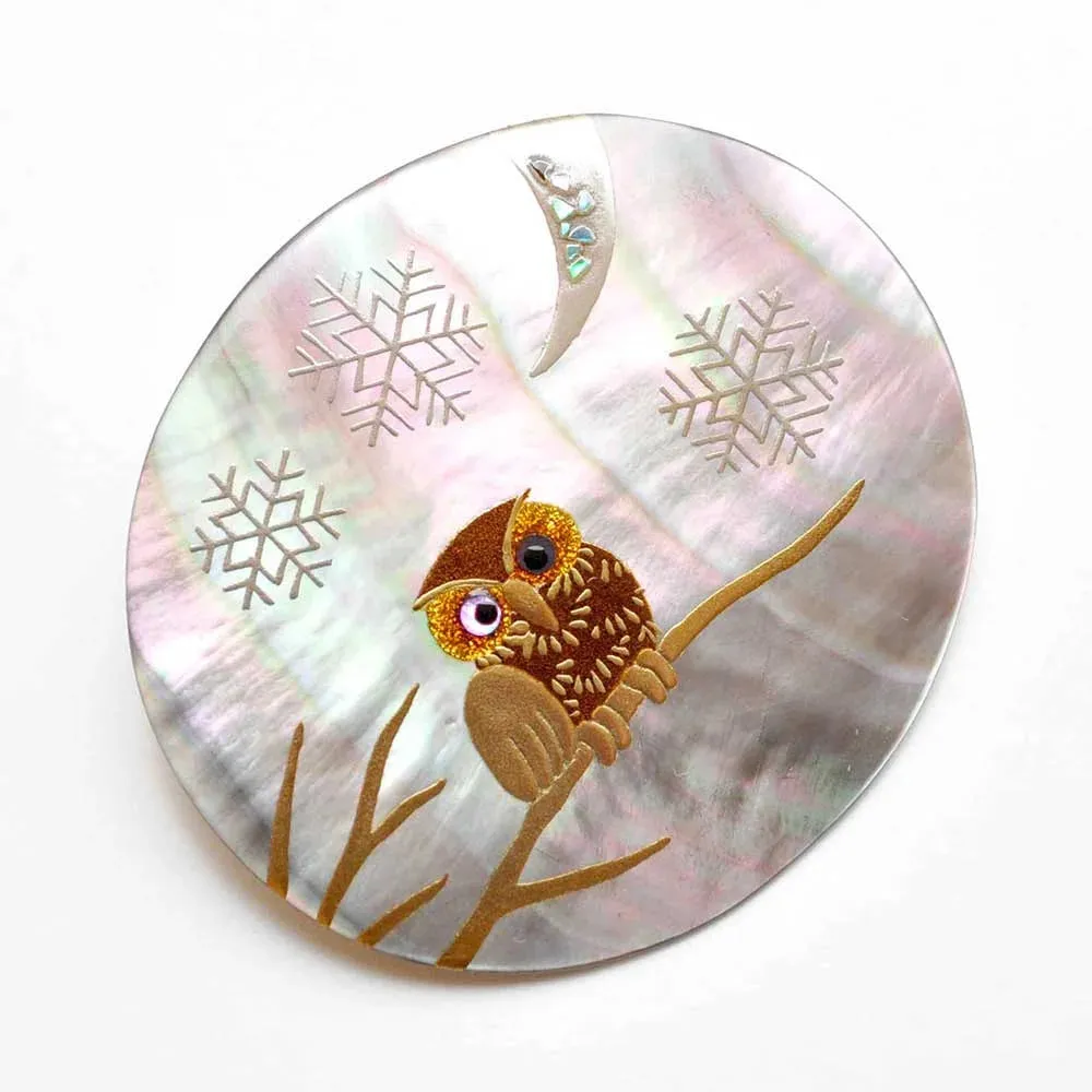 Maki-e Urushi Lacquer Brooch - Black Lip Oyster Pearl Shell / Owl and Snow -, Traditional Japanese Urushi Lacquer Jewelry