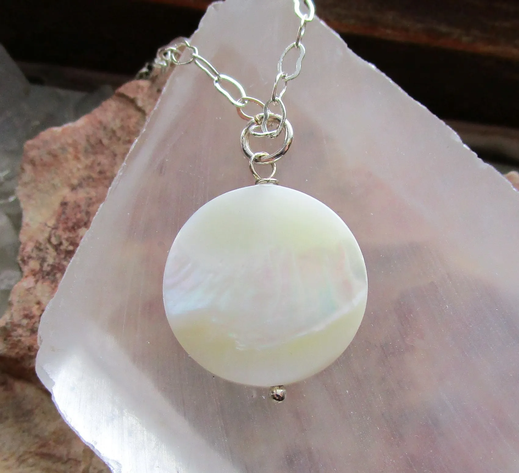 Mother of Pearl Natural Iridescent Shell Pendant Necklace