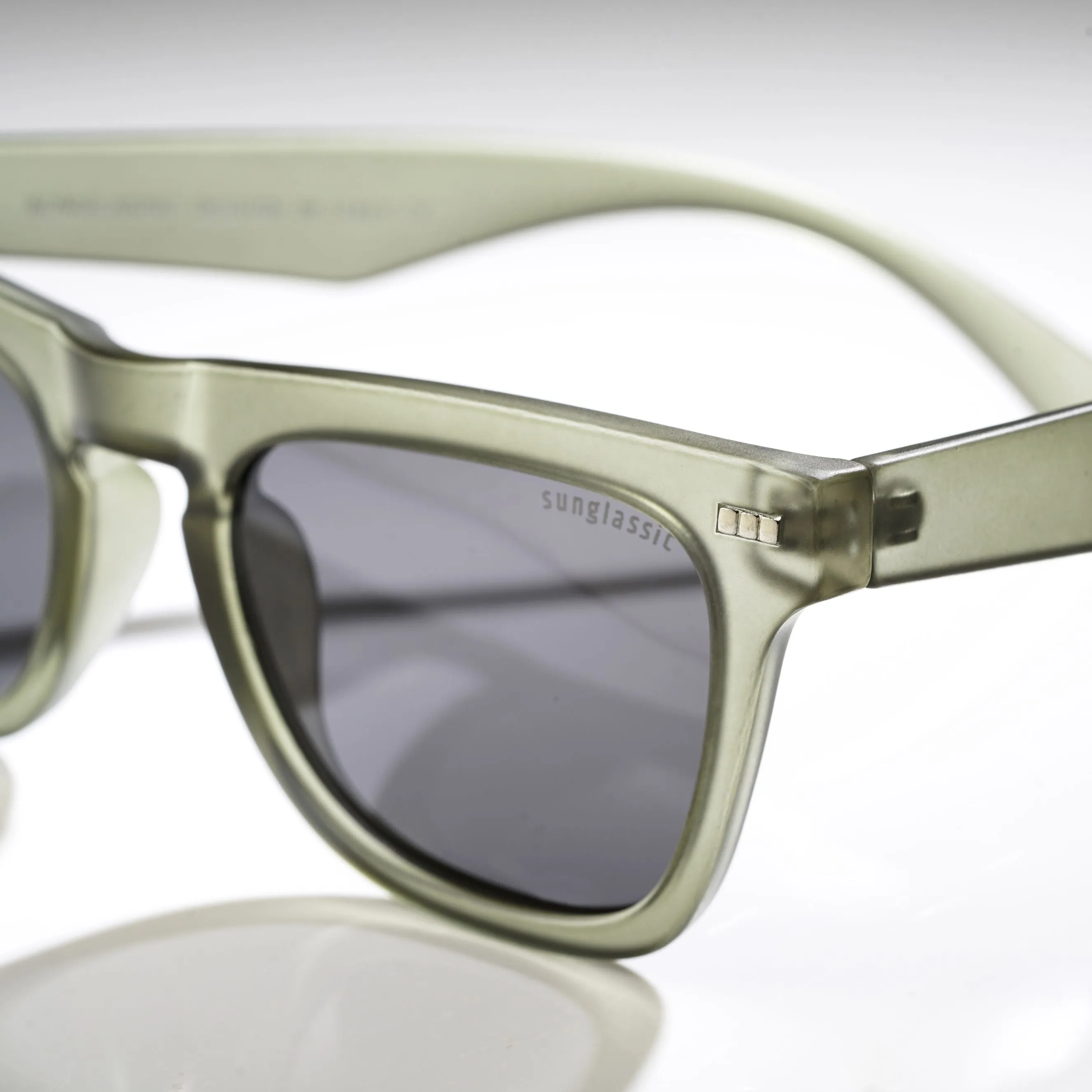 Peter Polarized Green Black Square Sunglasses