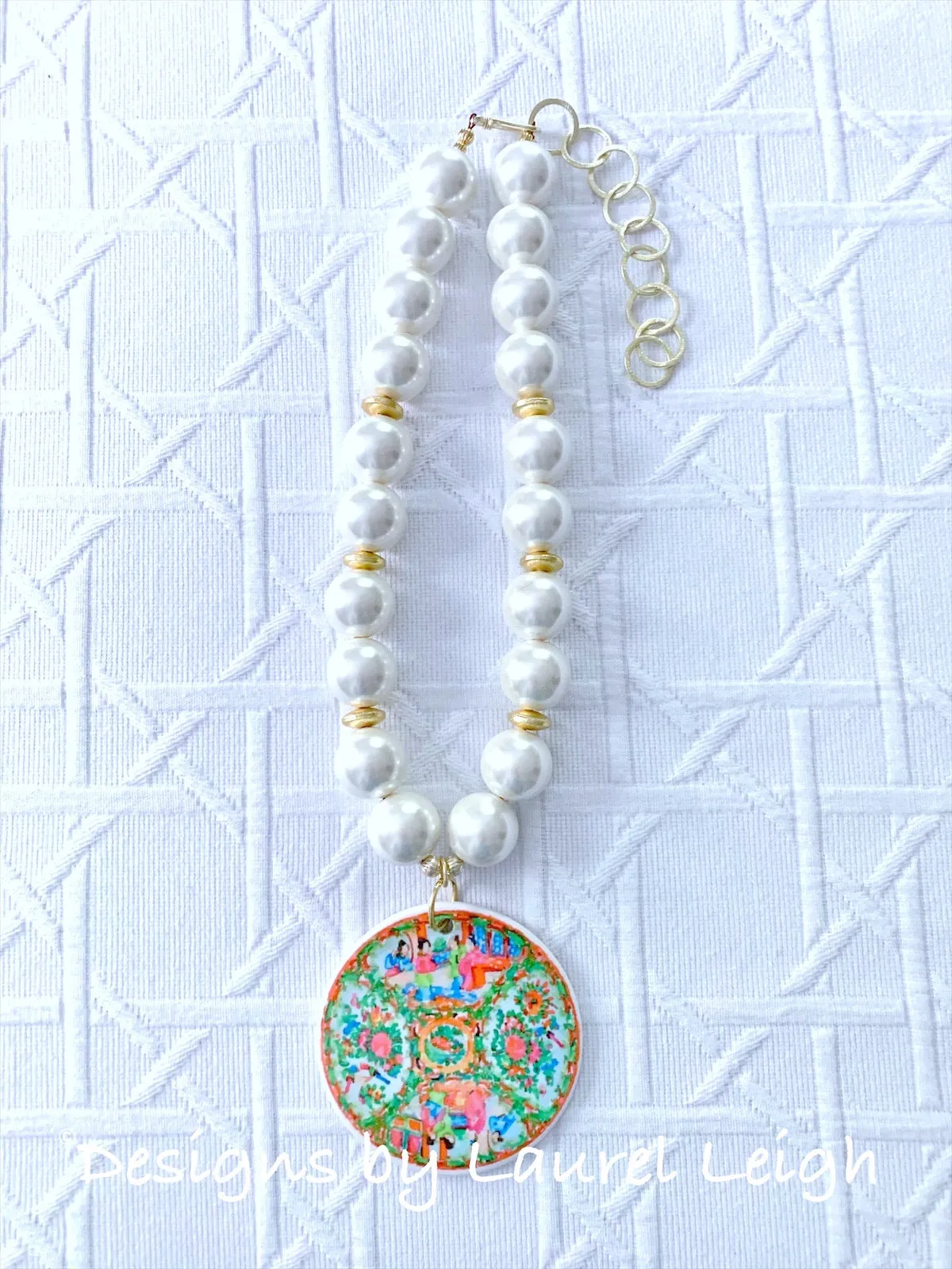 Rose Medallion Chinoiserie Pendant Necklace - Chunky Pearls