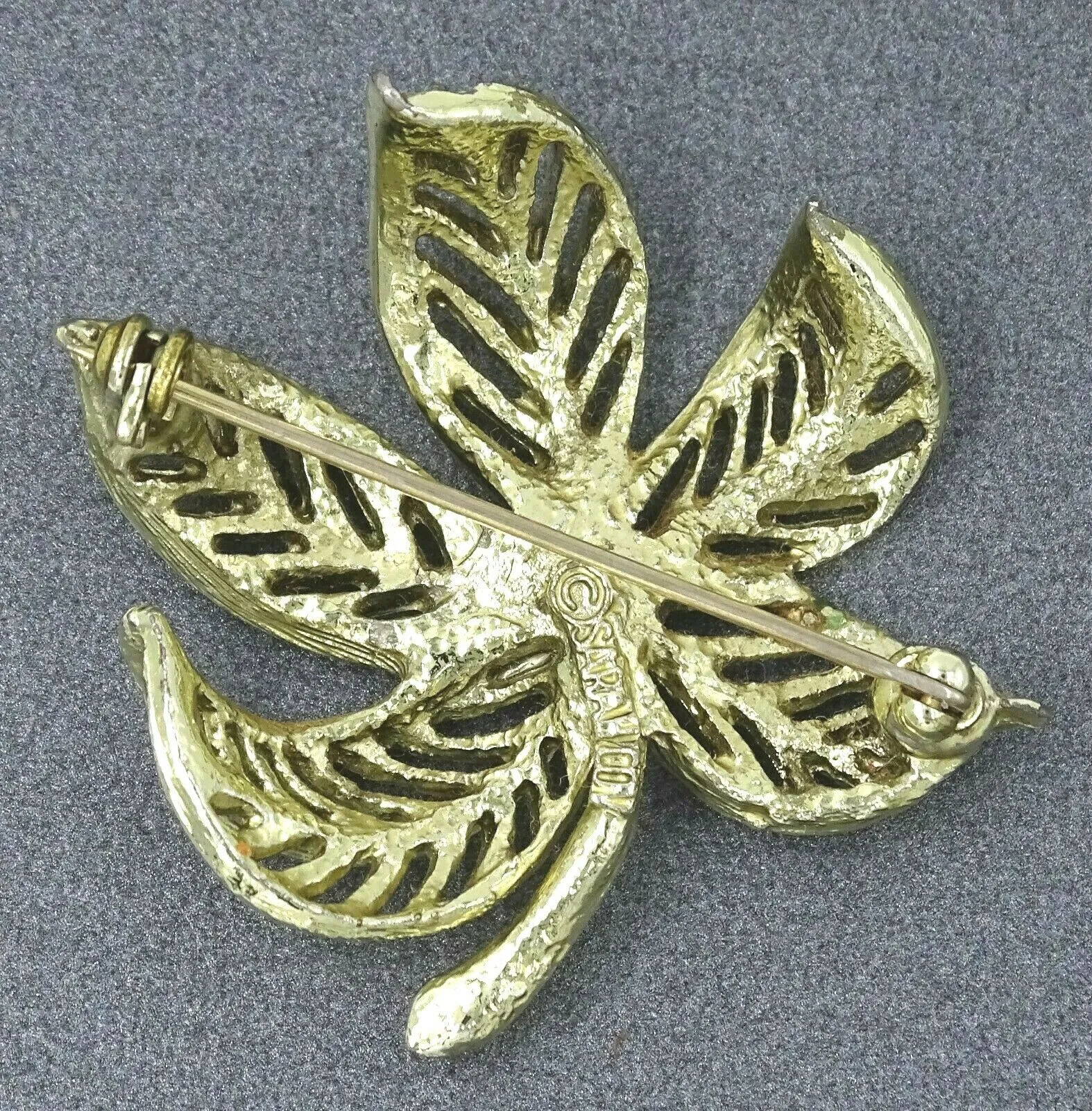 Sarah Coventry Yellow Gold Leaf Brooch