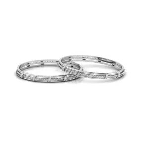 Traditional Design Silver Bangle