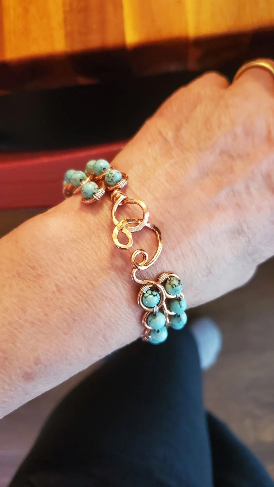 Turquoise Copper Wire Looped Heart Closure Bangle