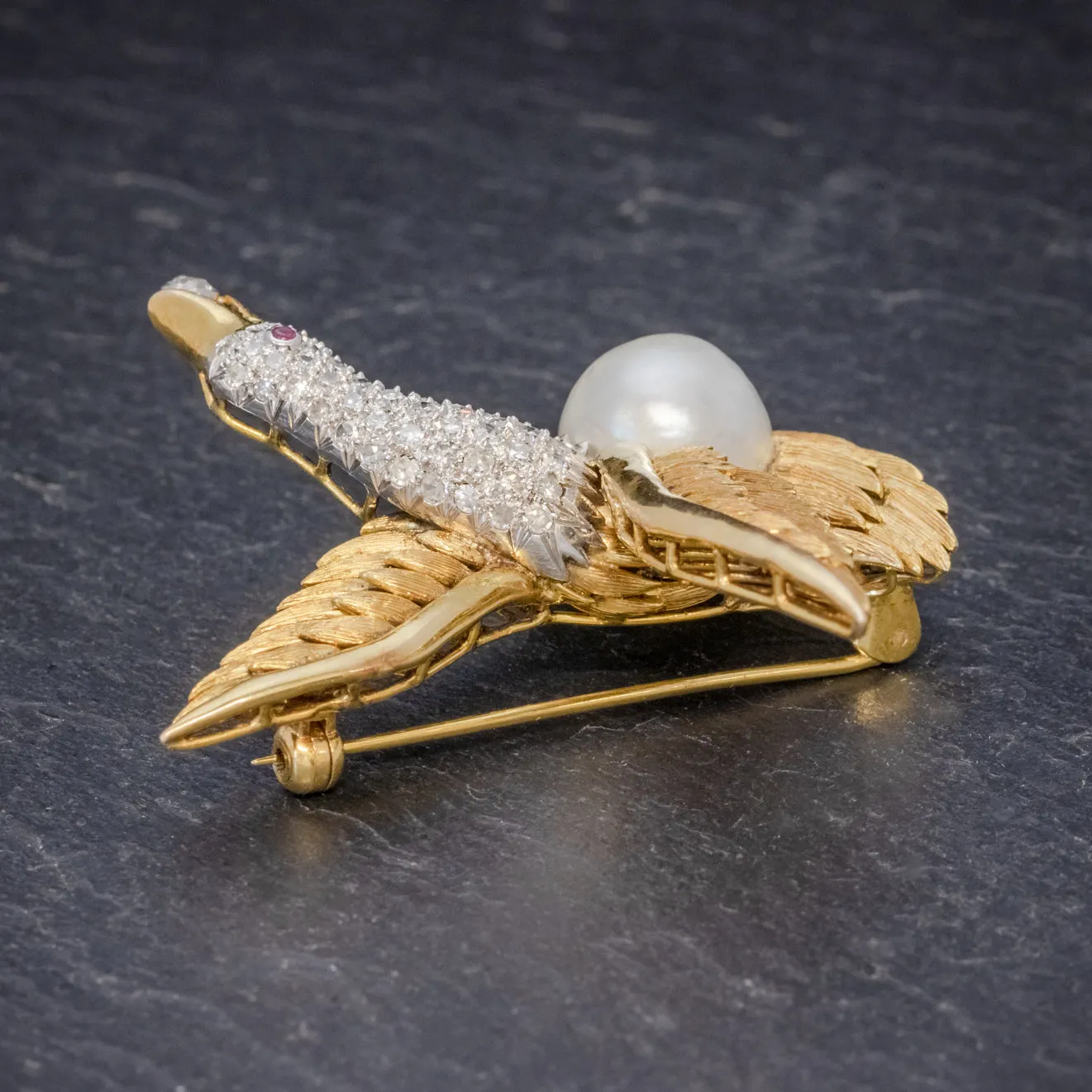 Vintage Diamond Swan Brooch 18ct Gold 2.50Ct Diamond Pearl Egg