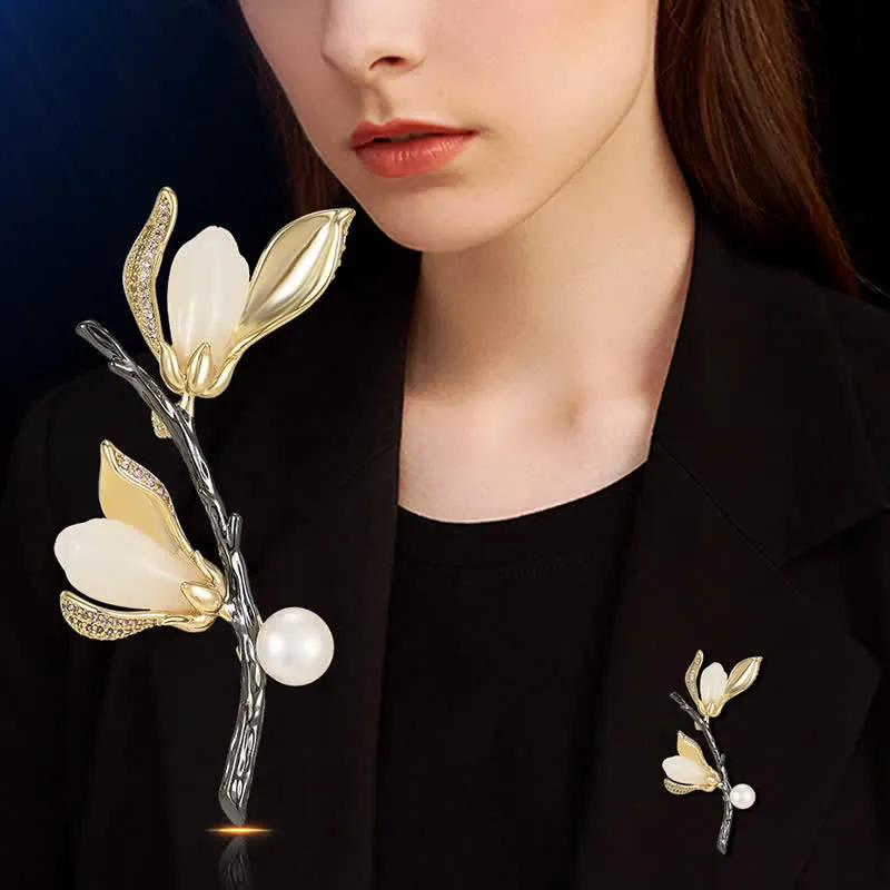 Women's Magnolia Luxury Imitation Pearl pin Brooch